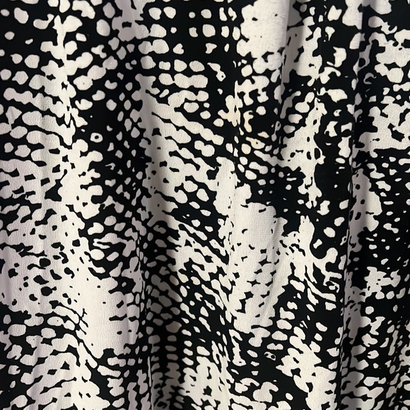 A pretty top by Tanjay in size large - Picture 2 of 6